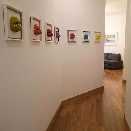 בית הארחה Home33 *