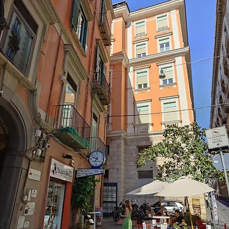 ゲストハウス Home33 ナポリ